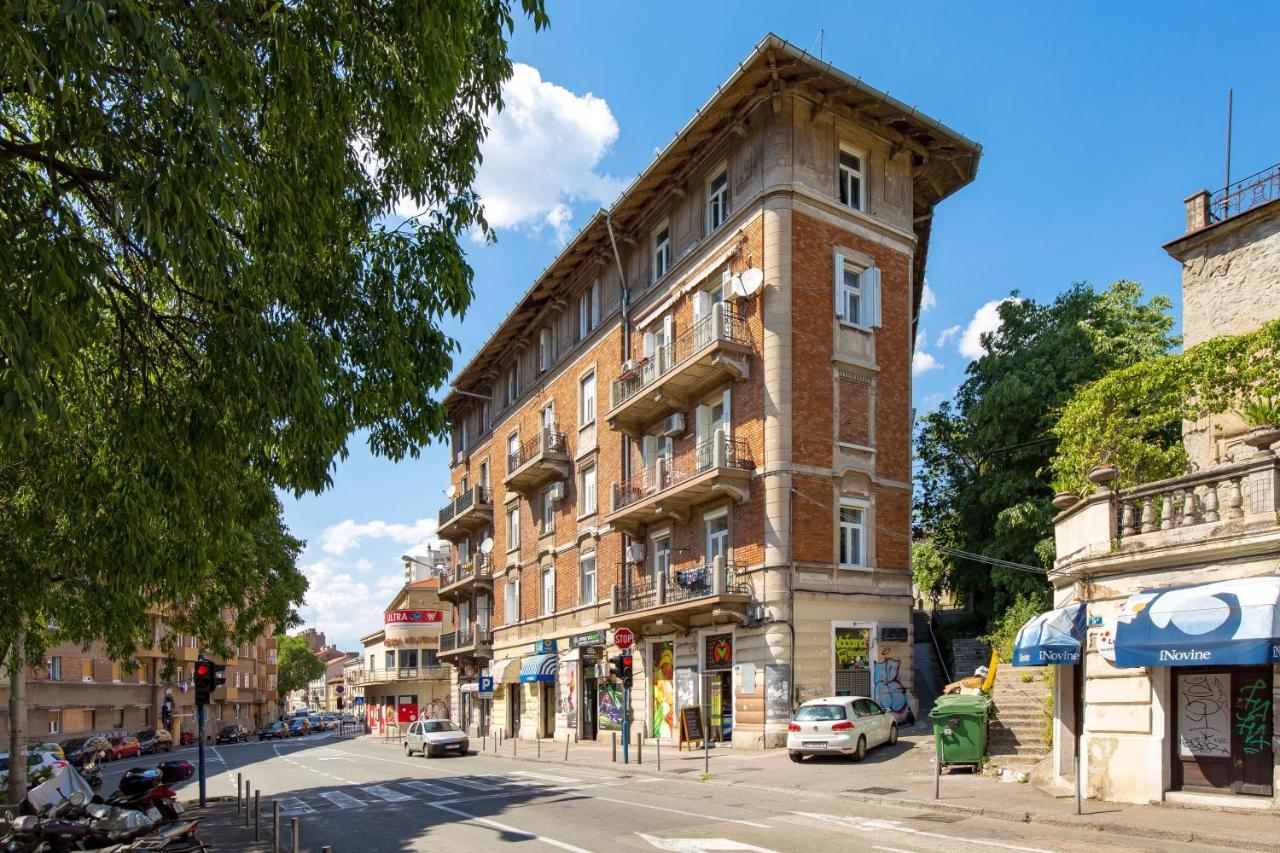 Studio Apartments Fran'S Rijeka Exteriör bild
