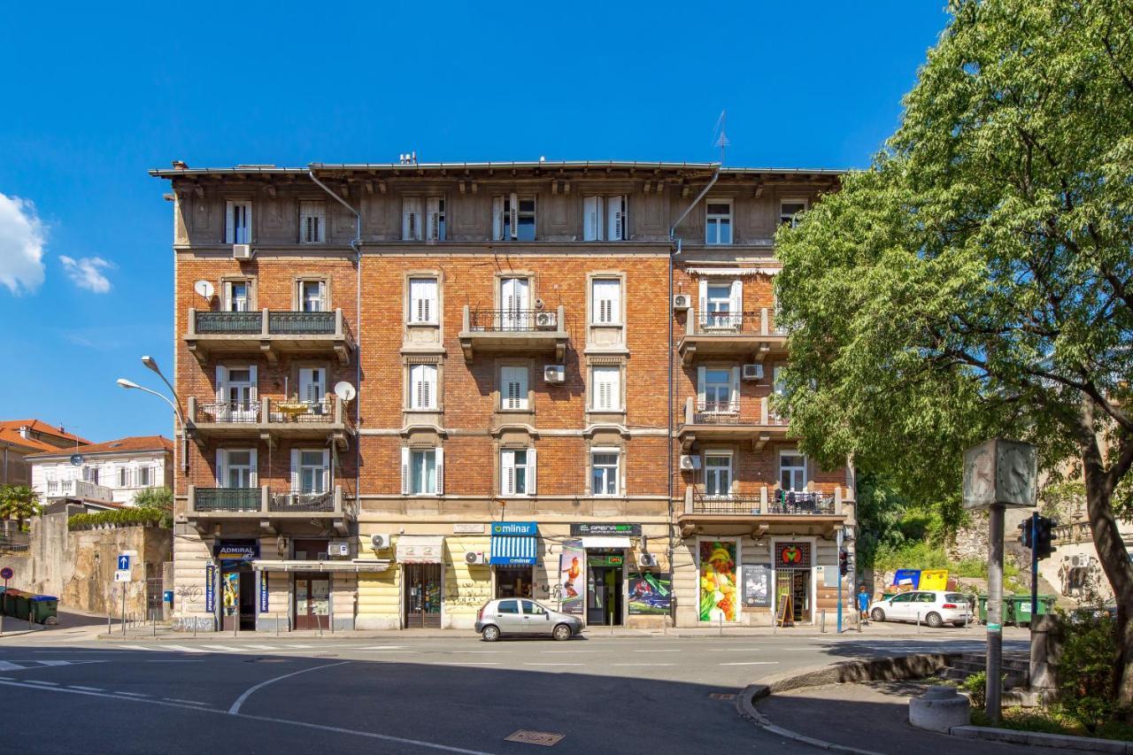 Studio Apartments Fran'S Rijeka Exteriör bild