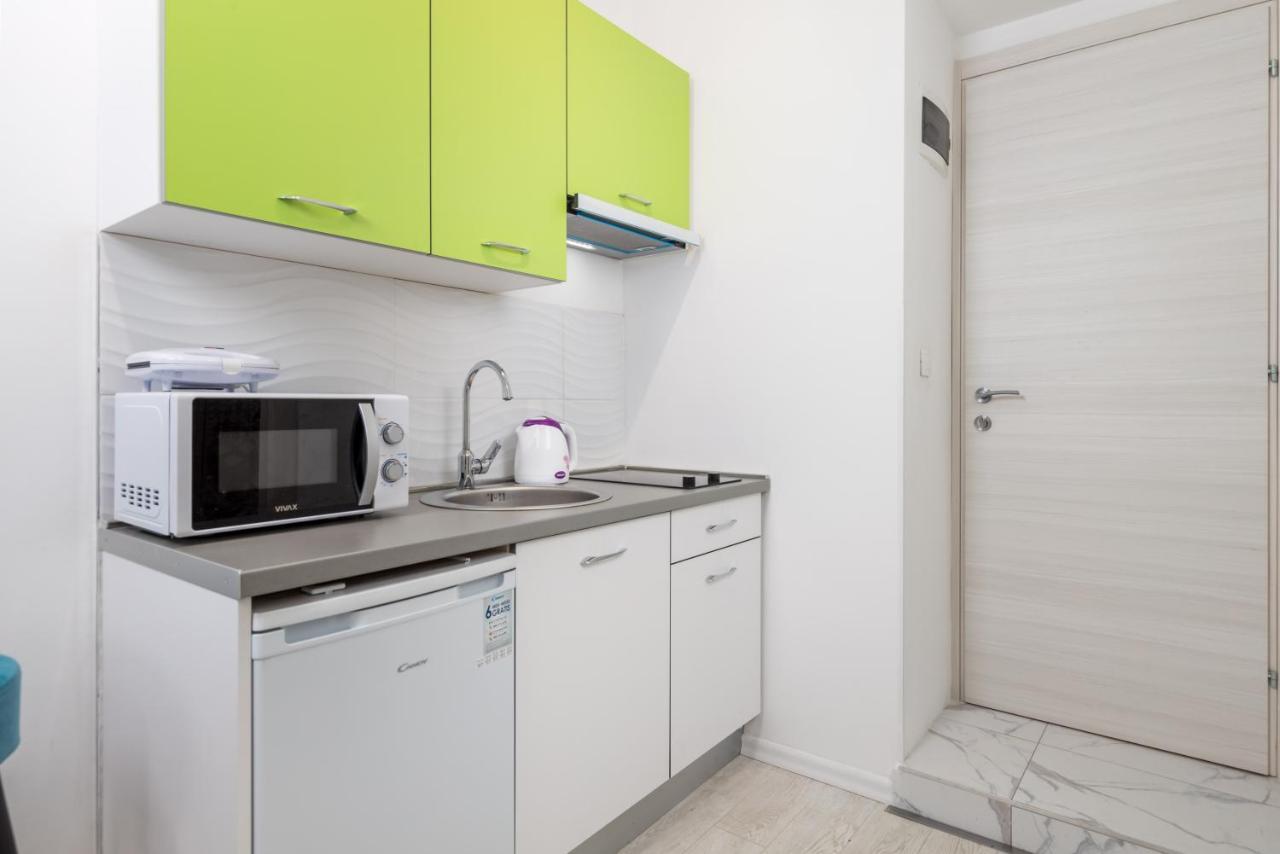 Studio Apartments Fran'S Rijeka Exteriör bild