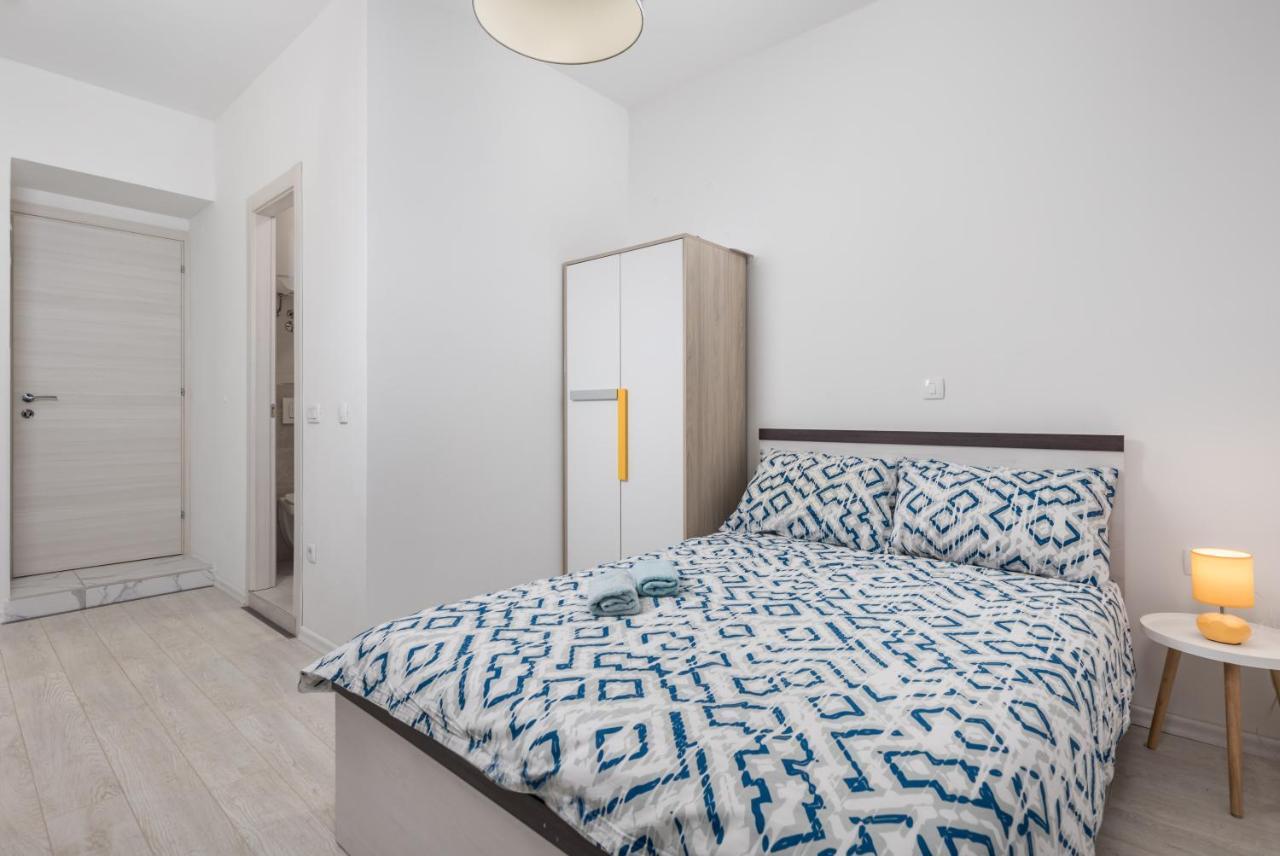 Studio Apartments Fran'S Rijeka Exteriör bild
