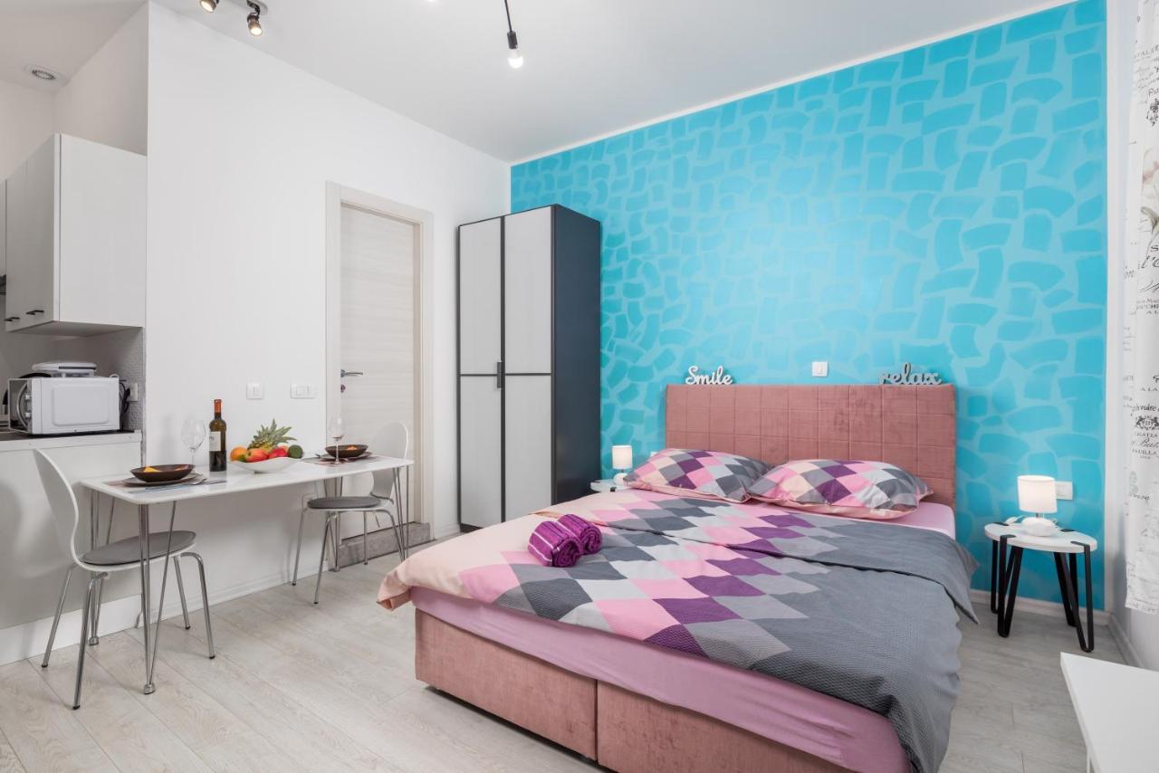 Studio Apartments Fran'S Rijeka Exteriör bild