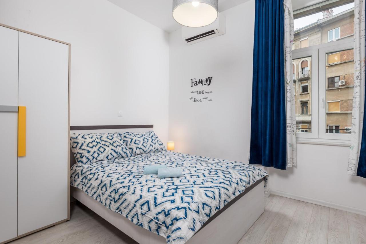 Studio Apartments Fran'S Rijeka Exteriör bild