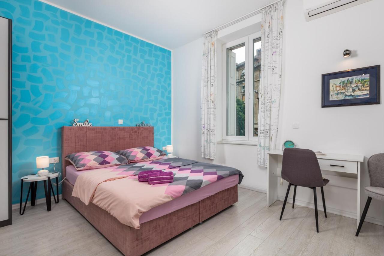 Studio Apartments Fran'S Rijeka Exteriör bild