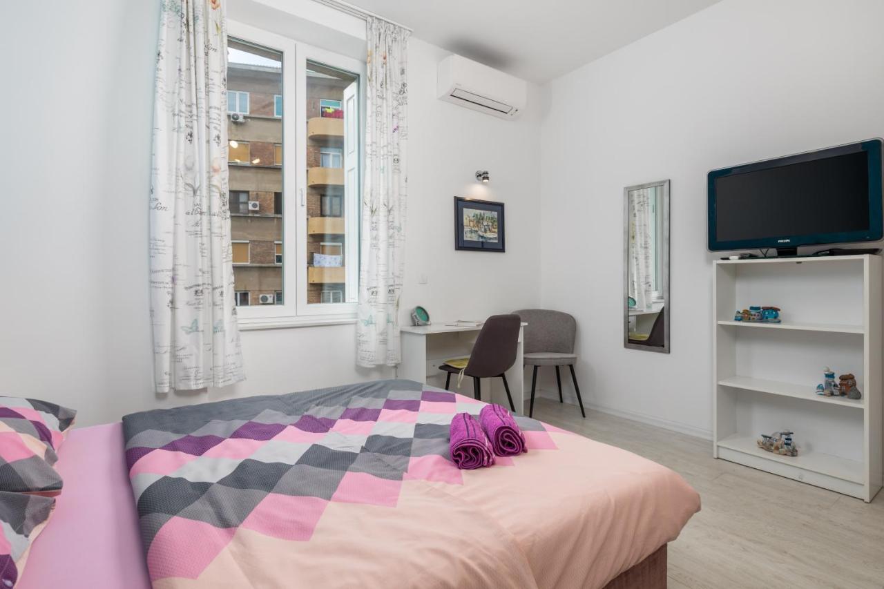 Studio Apartments Fran'S Rijeka Exteriör bild